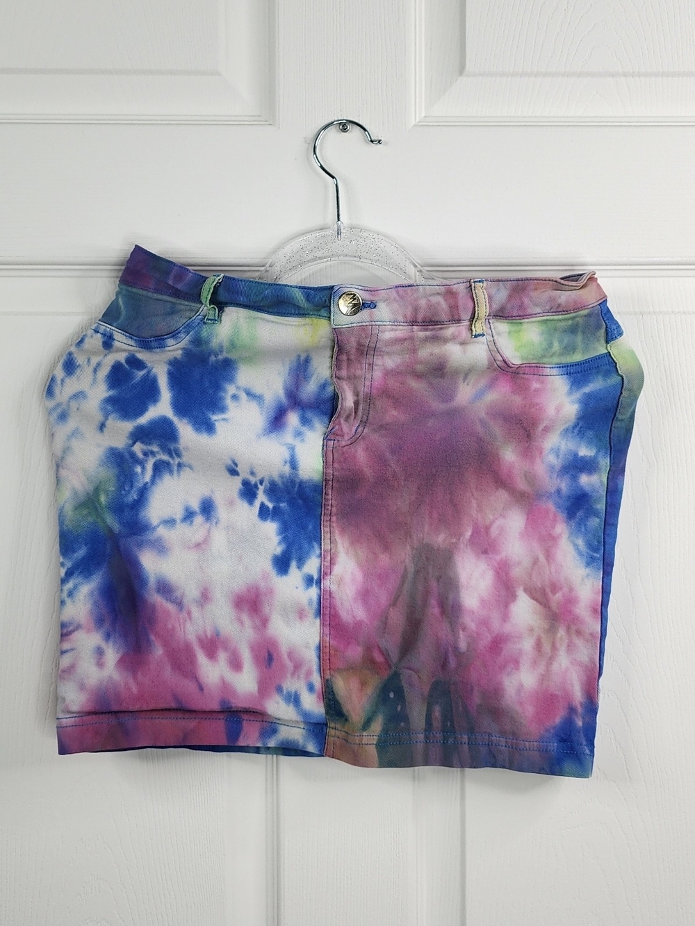 Like An Angel Vibrant Tie-Dye Stretch Denim-Style Mini Skirt - Size 2X